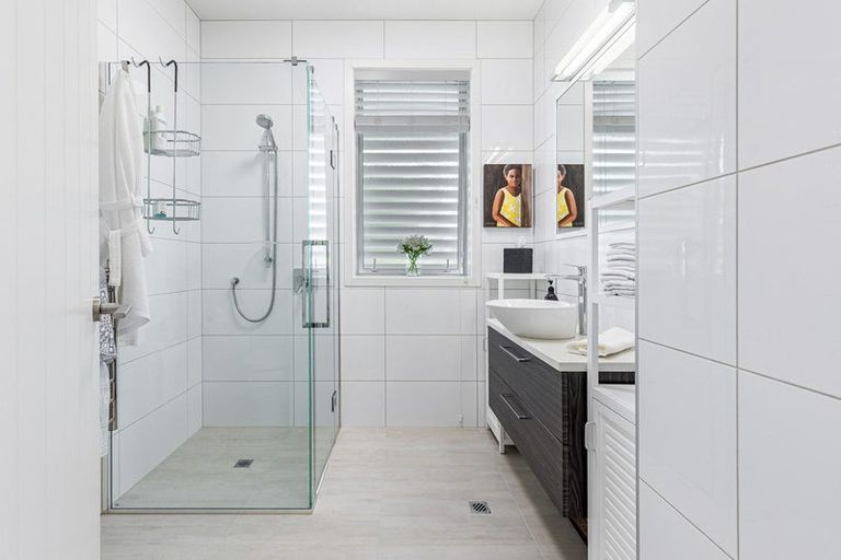 Photo of property in 52 Landmark Terrace, Orewa, 0931