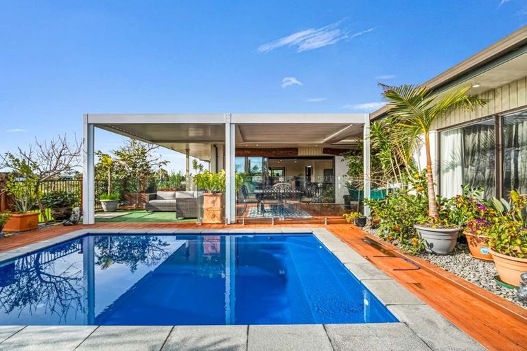 Photo of property in 70 Palm Springs Boulevard, Papamoa Beach, Papamoa, 3118