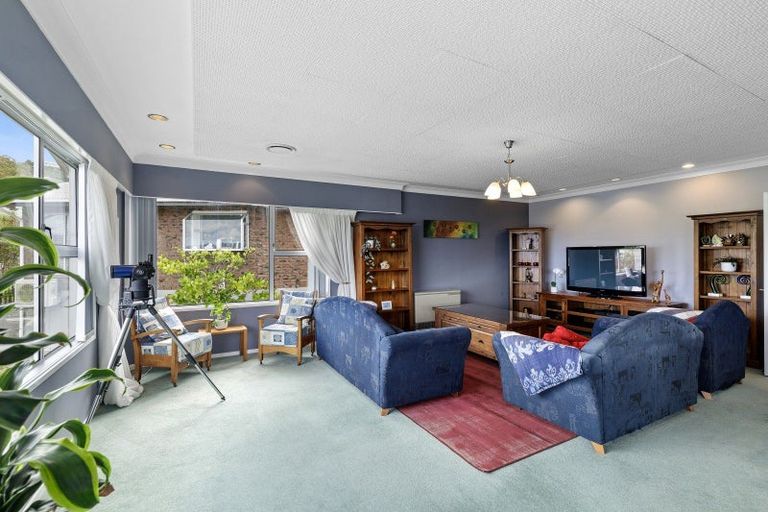 Photo of property in 19 Rondane Place, Tirohanga, Lower Hutt, 5010