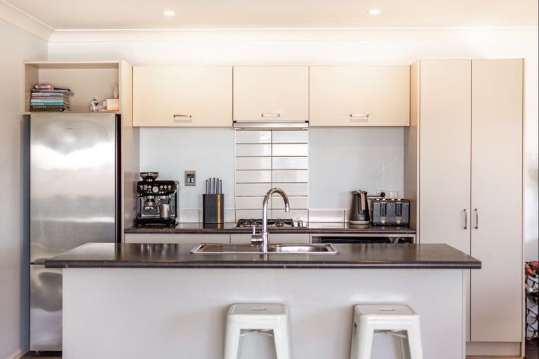 Photo of property in 14 Gennaker Lane, Whitby, Porirua, 5024
