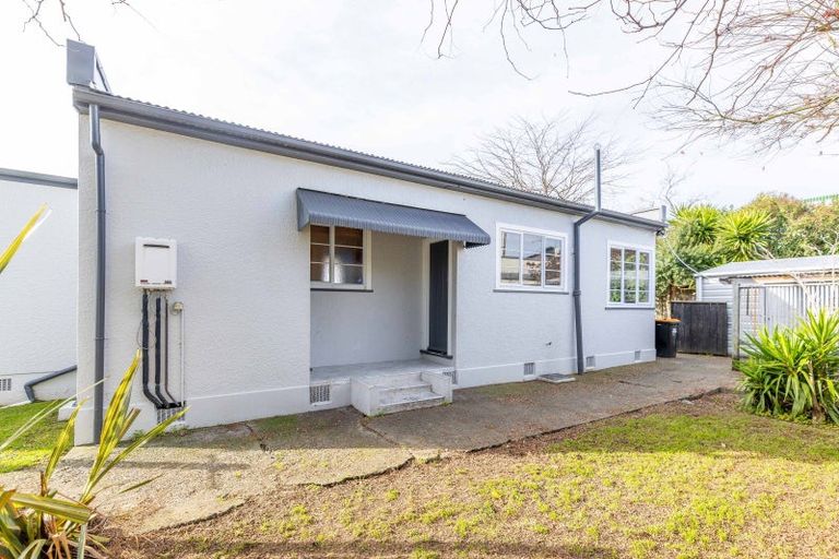 Photo of property in 15 Kauri Street, Roslyn, Palmerston North, 4414