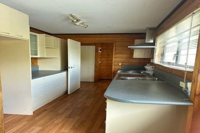 Photo of property in 1/34 Gatman Street, Birkdale, Auckland, 0626