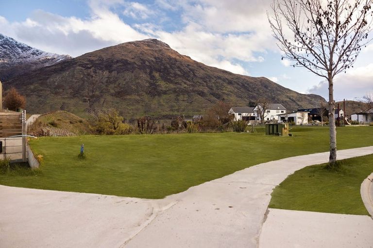 Photo of property in 17 Lorne Street, Lake Hayes, Queenstown, 9304