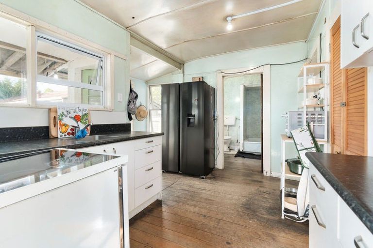 Photo of property in 77 Bannister Street, Masterton, 5810