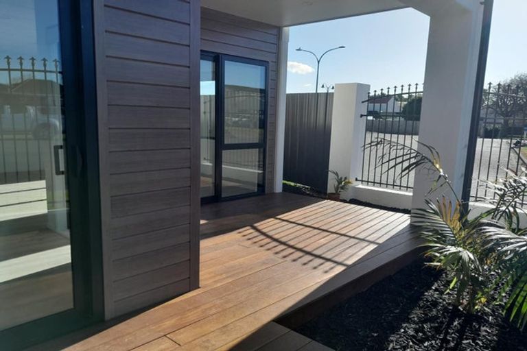 Photo of property in 4/10 Saint Stephens Avenue, Tuakau, 2121