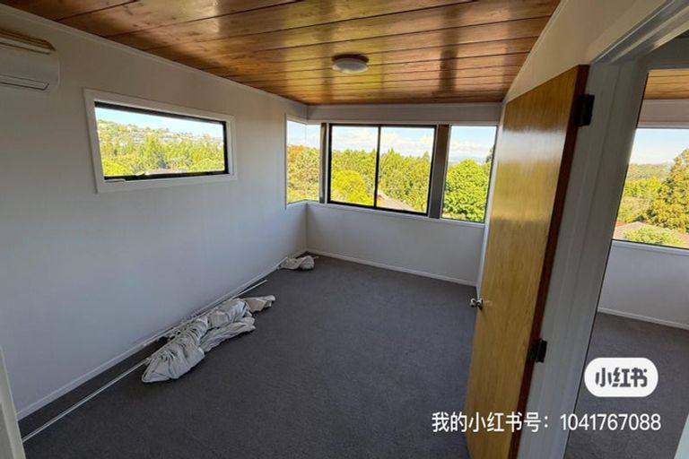 Photo of property in 115 Chelsea View Drive, Chatswood, Auckland, 0626