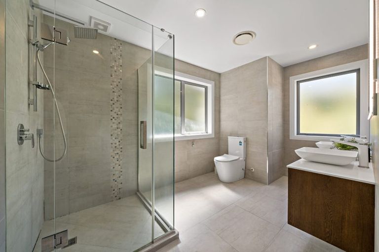 Photo of property in 293b Titirangi Road, Titirangi, Auckland, 0604