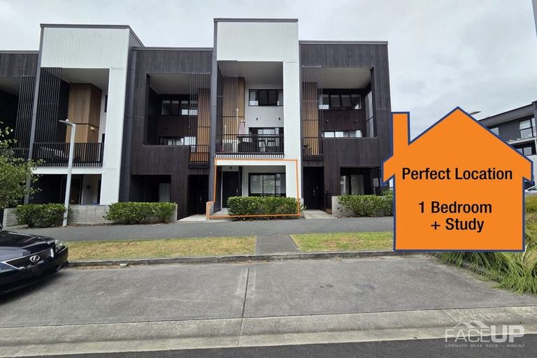 Photo of property in 53 Rangihina Road, Hobsonville, Auckland, 0616