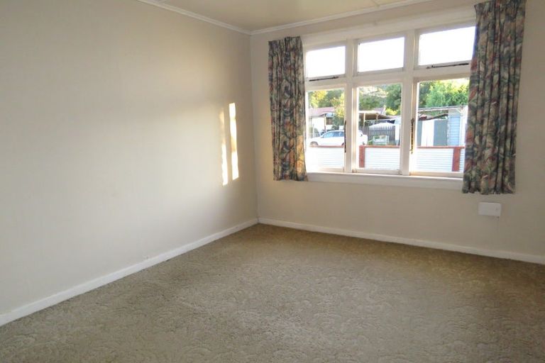 Photo of property in 30 Cavell Street, Reefton, 7830