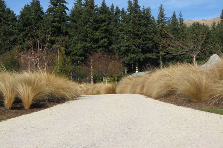 Photo of property in 3 Foxglove Heights, Wanaka, 9305