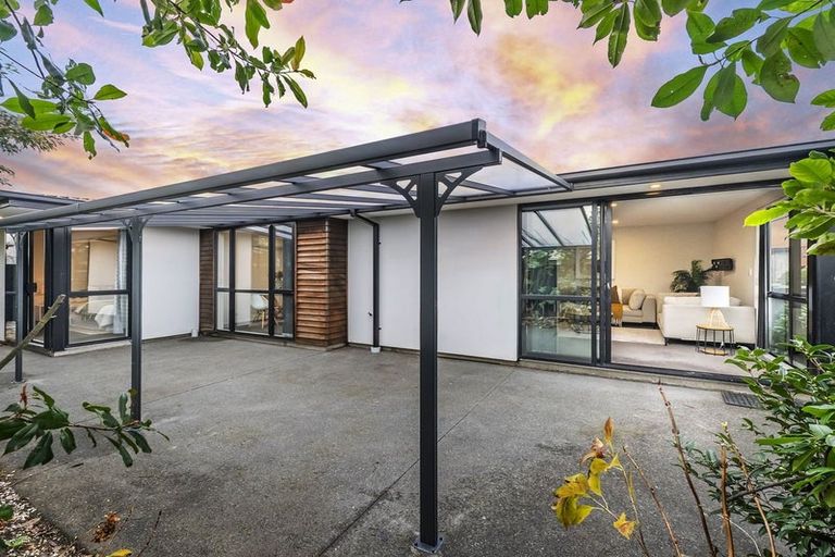 Photo of property in 2 Ader Close, Halswell, Christchurch, 8025