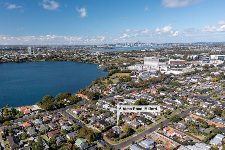 Photo of property in 6 Alma Road, Milford, Auckland, 0620