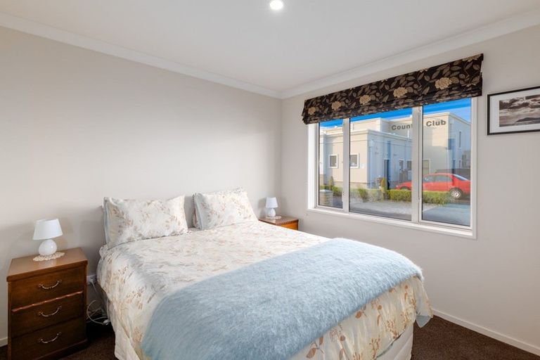 Photo of property in 65 Country Club Terrace, Northwood, Christchurch, 8051