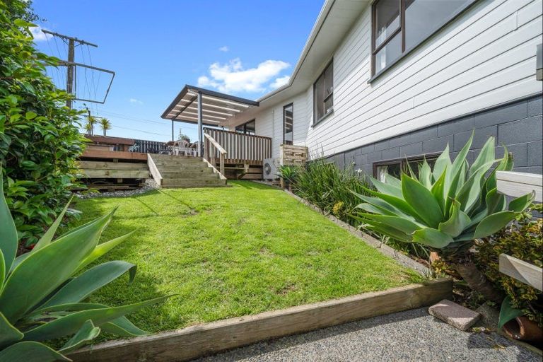 Photo of property in 28 Kingsford Street, Bell Block, New Plymouth, 4312