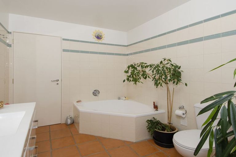Photo of property in 367d Oceanbeach Road, Mount Maunganui, 3116