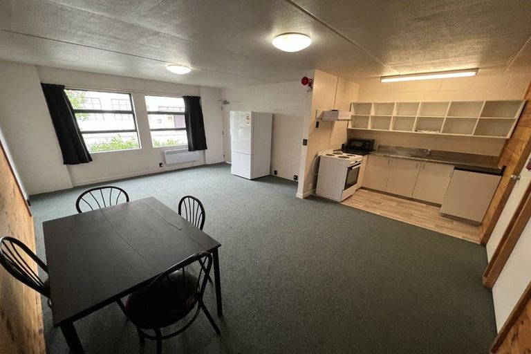 Photo of property in Te Awhina Apartments, 19/22u Sussex Street, Mount Cook, Wellington, 6021