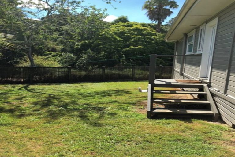 Photo of property in 24 Woodside Road, Massey, Auckland, 0614
