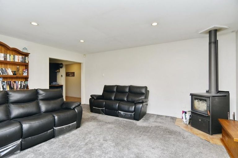 Photo of property in 83 Mackworth Street, Woolston, Christchurch, 8062