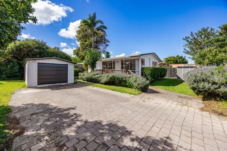 Photo of property in 2/8 Alpha Street, Papakura, 2110