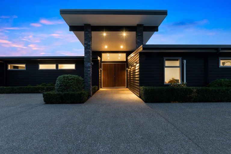 Photo of property in 47 Harry Dreadon Road, Opaheke, Papakura, 2584