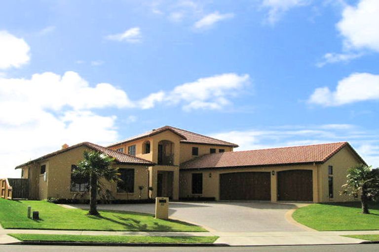 Photo of property in 32 Saint James Drive, Huntington, Hamilton, 3210