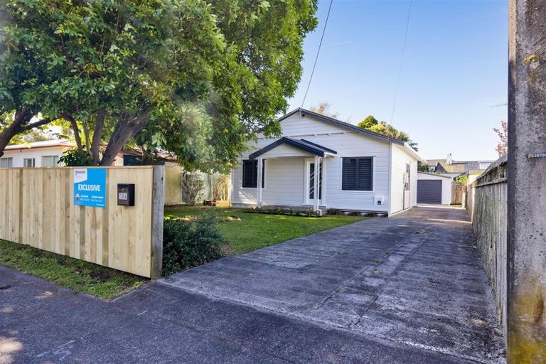 Photo of property in 186 South Road, Hawera, 4610