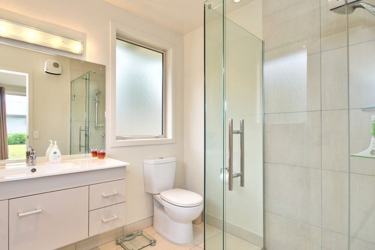Photo of property in 66 Onslow Road, Lake Hayes, Queenstown, 9304