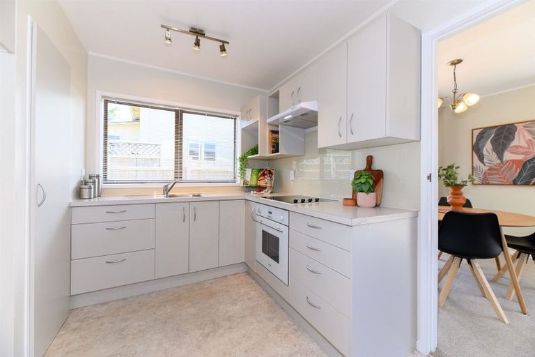 Photo of property in 1/96 Nile Road, Milford, Auckland, 0620