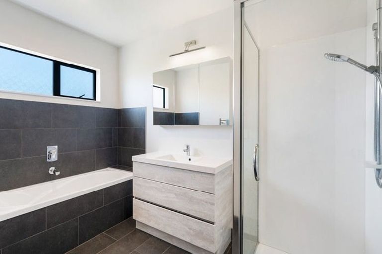Photo of property in 9 Wheriko Avenue, Glenbrook, Waiuku, 2681