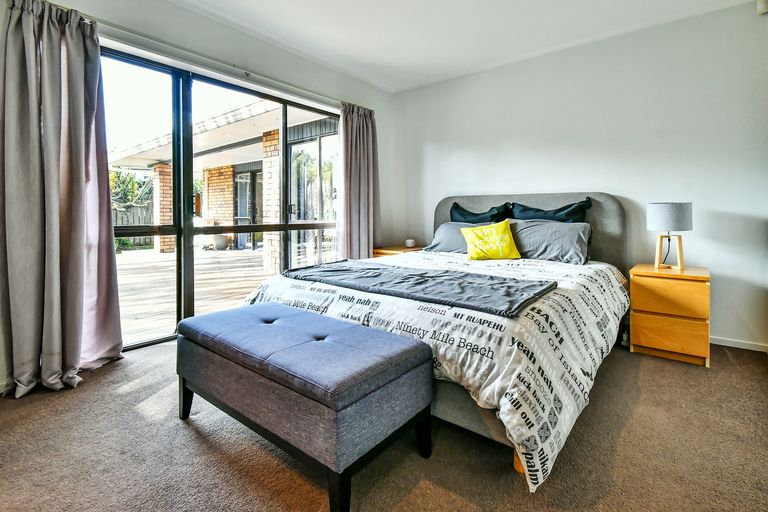 Photo of property in 26 Lorelei Place, Opaheke, Papakura, 2113