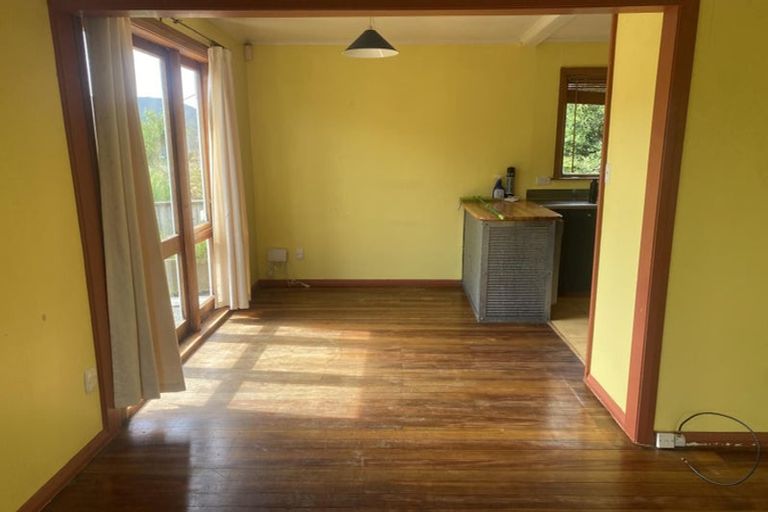 Photo of property in 86 Curtis Street, Northland, Wellington, 6012