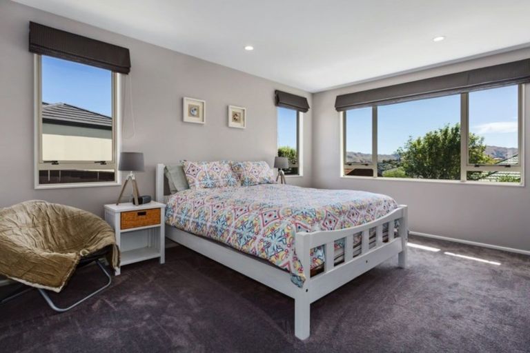 Photo of property in 74 Navigation Drive, Whitby, Porirua, 5024