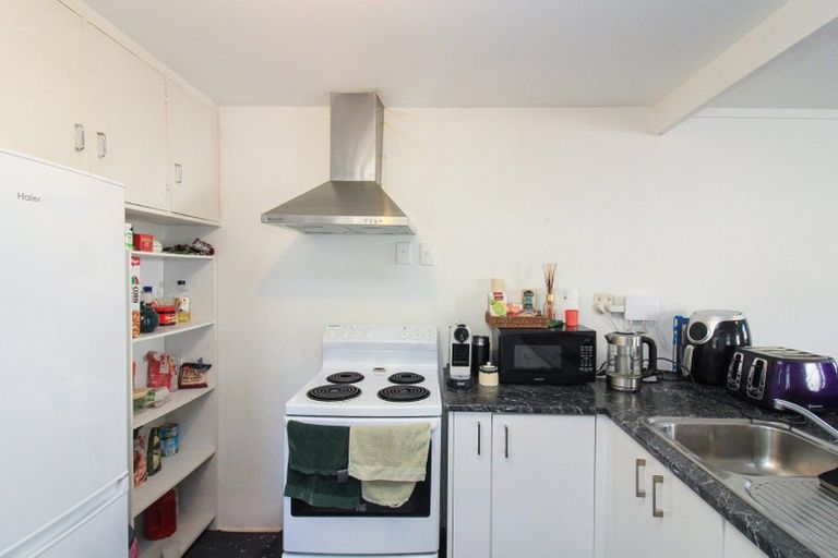 Photo of property in 18 Tamar Street, Island Bay, Wellington, 6023