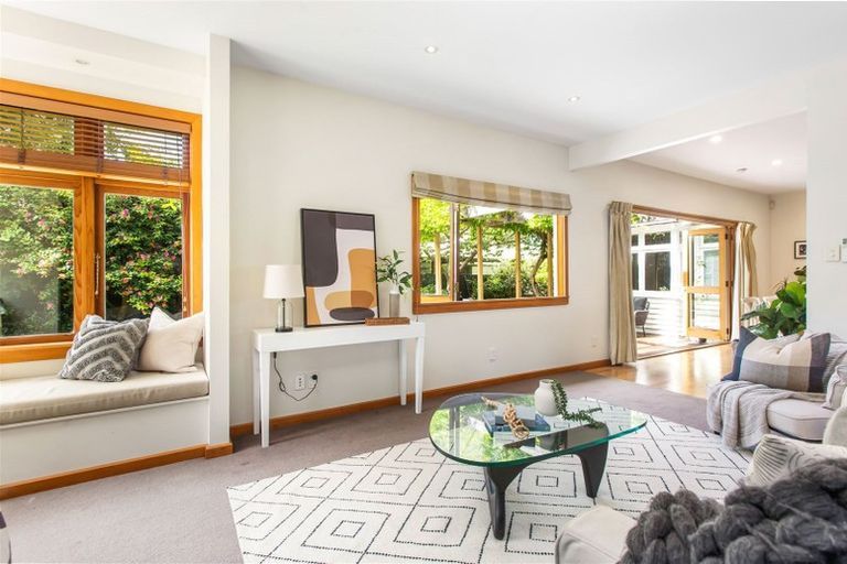 Photo of property in 16 Massey Crescent, St Albans, Christchurch, 8014