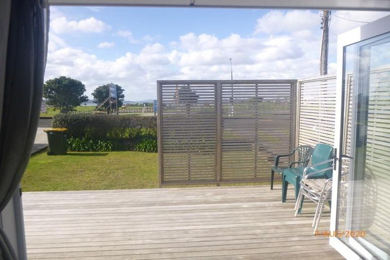 Photo of property in 7 Tatau Way, Te Atatu Peninsula, Auckland, 0610
