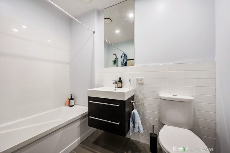 Photo of property in 10/24u Princess Terrace, Newtown, Wellington, 6021