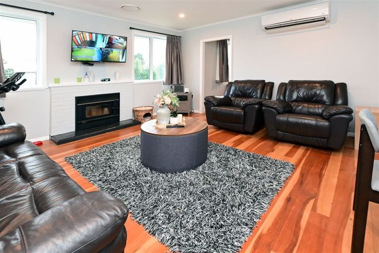 Photo of property in 33 Hill Crescent, Papakura, 2110
