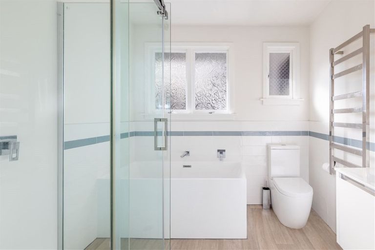 Photo of property in 1/1 Ketton Place, St Albans, Christchurch, 8052