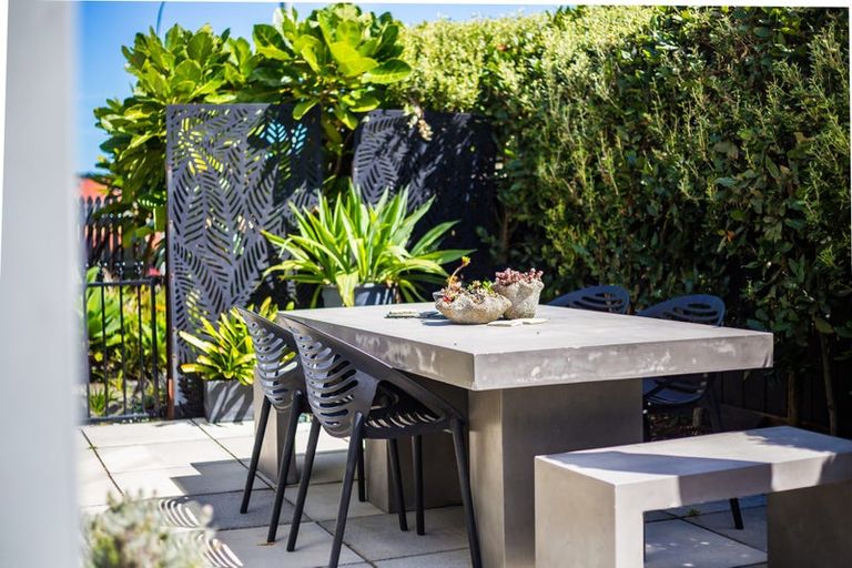 Photo of property in 138 Mana Esplanade, Paremata, Porirua, 5026