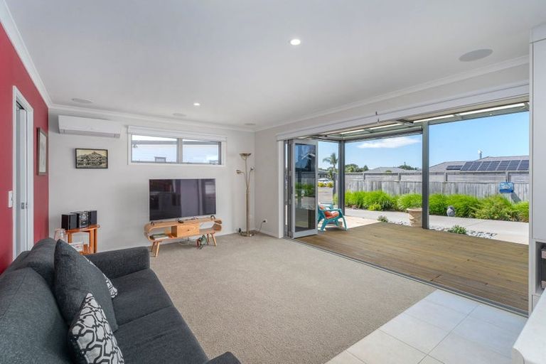 Photo of property in 32 Tairua Palms Place, Tairua, 3508