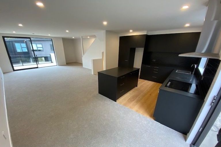 Photo of property in 23 Rua Kai Way, Brooklyn, Wellington, 6021