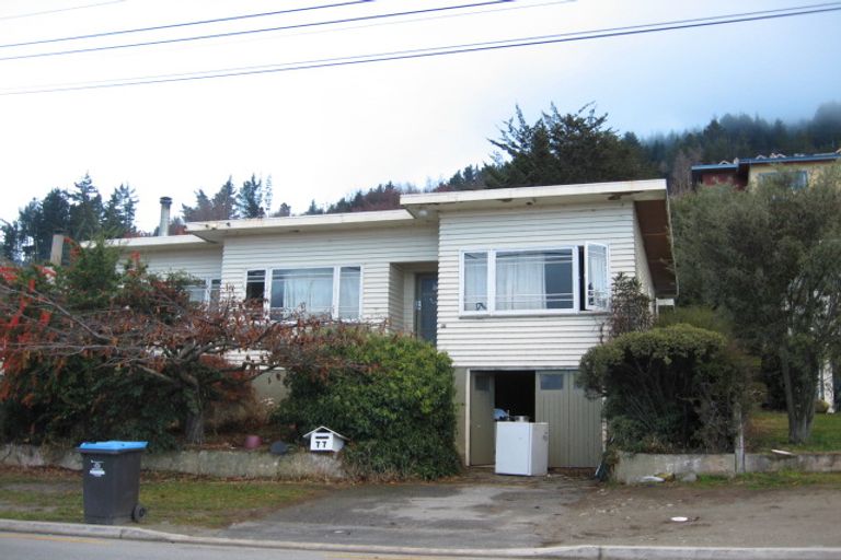 Photo of property in 77 Hallenstein Street, Queenstown, 9300