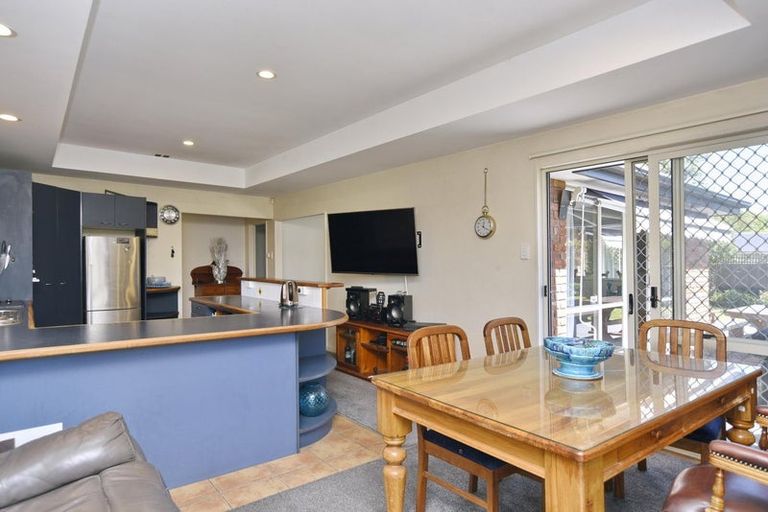 Photo of property in 83 Mackworth Street, Woolston, Christchurch, 8062