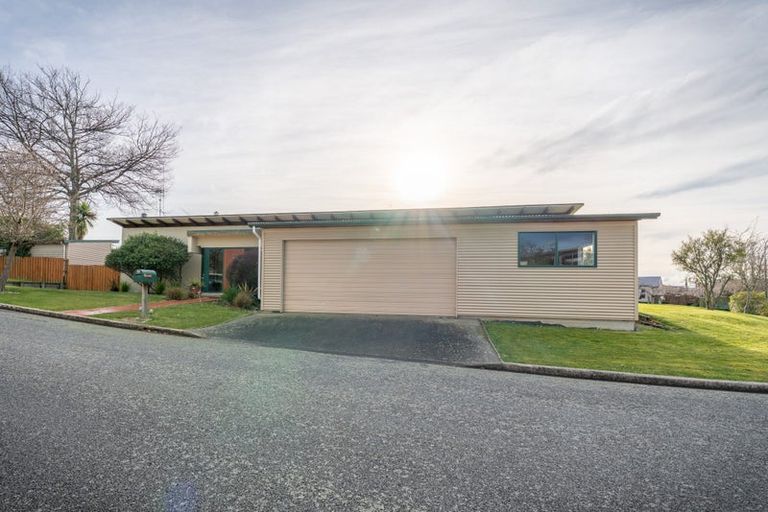 Photo of property in 18 Chateau Close, Gleniti, Timaru, 7910
