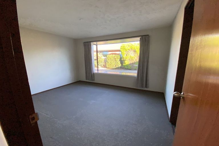 Photo of property in 9 Montclare Avenue, Ilam, Christchurch, 8041