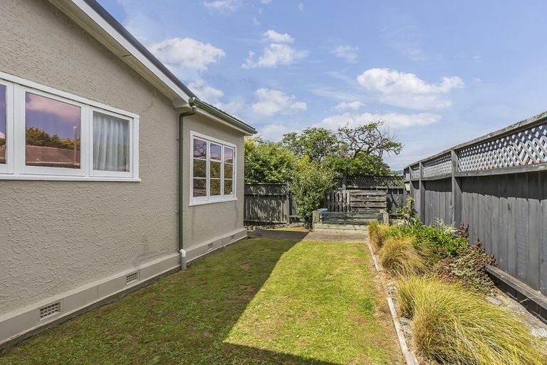 Photo of property in 69 Main Road, Titahi Bay, Porirua, 5022