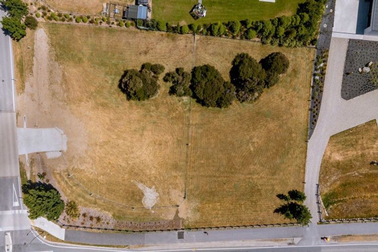 Photo of property in 4 Mount Linton Avenue, Wanaka, 9305