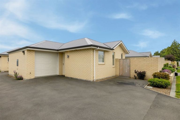 Photo of property in 1/14 Nicholls Road, Halswell, Christchurch, 8025