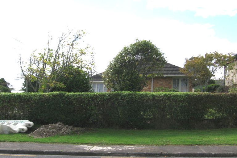 Photo of property in 53 Strid Road, Te Atatu South, Auckland, 0610