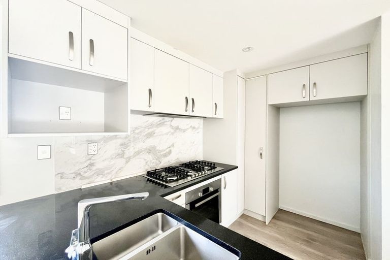Photo of property in 75 Bordeaux Parade, Te Atatu South, Auckland, 0610